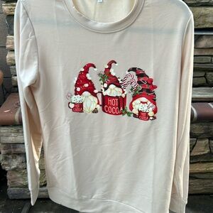 NWOT woman’s Christmas Sweatshirt
